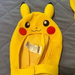 Pokemon Pikachu Yellow Hooded Wrap